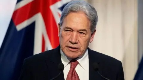 US Decision to withdraw from WHO welcomed by NZ First leader - Winston Peters